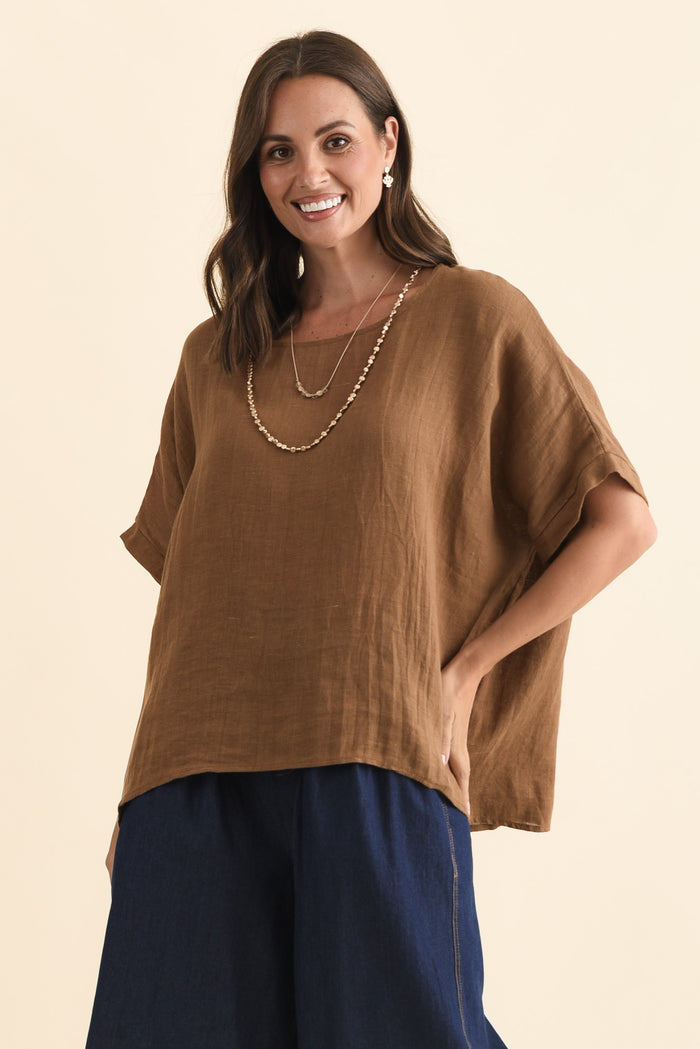 Chaya Mocha Linen Top,Brunette model,alt text|model:MJ