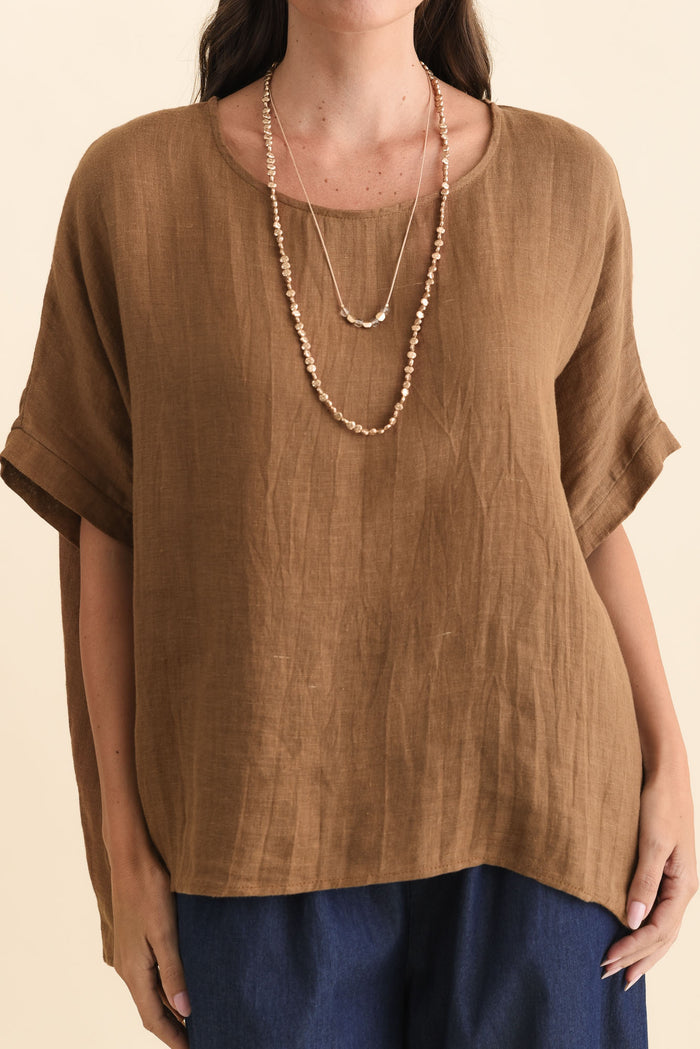 Chaya Mocha Linen Top,Brunette model,alt text|model:MJ