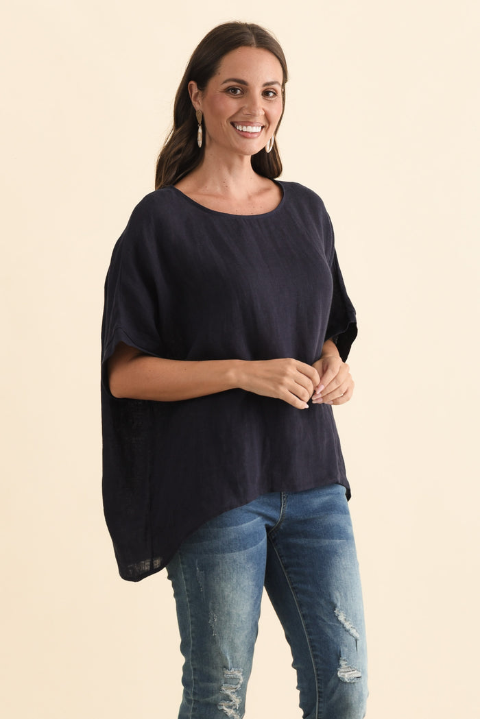 Chaya Navy Linen Top,Brunette model,alt text|model:MJ