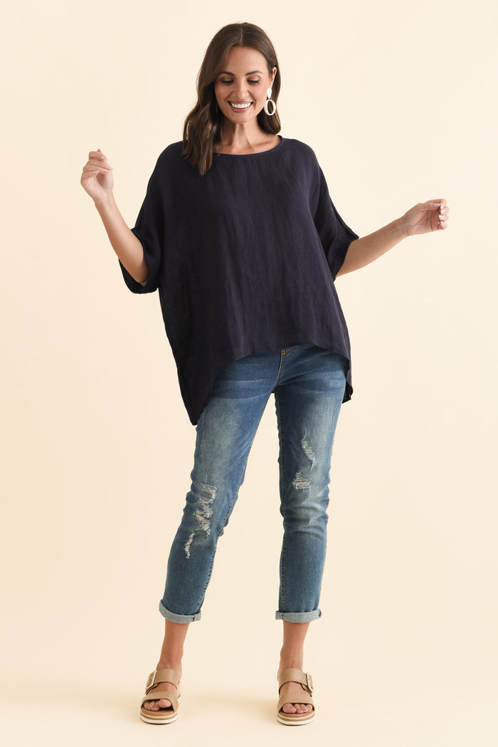 Chaya Navy Linen Top,Brunette model,alt text|model:MJ