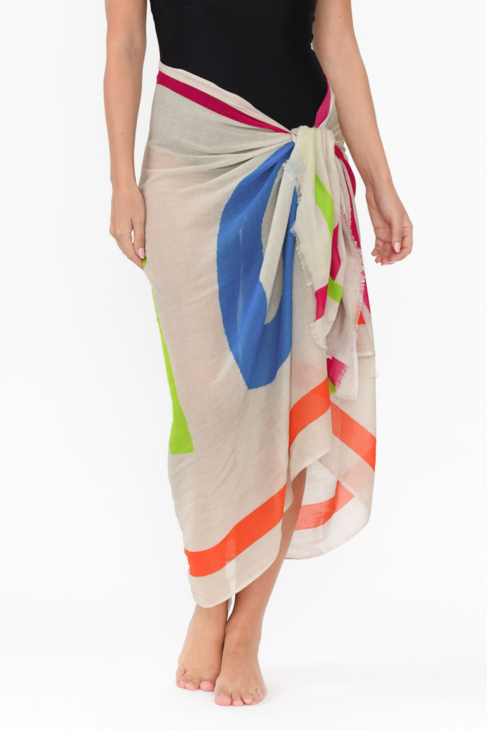 Ciao Taupe Check Sarong,Brunette model,alt text|model:MJ