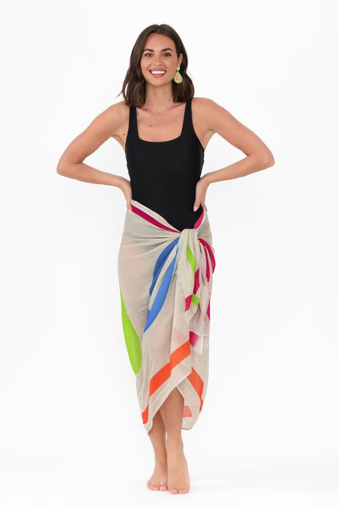Ciao Taupe Check Sarong,Brunette model,alt text|model:MJ