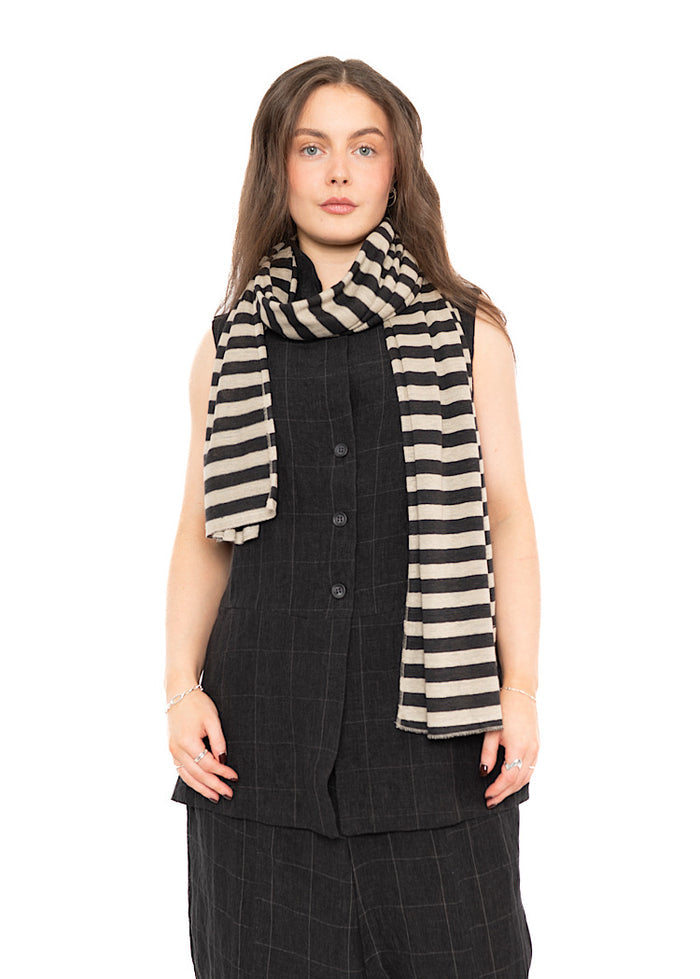 CL MAMA B LUMPA SCARF