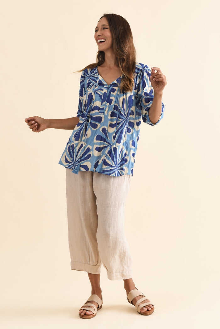 Claris Blue Daisy Crinkle Cotton Top,Brunette model,alt text|model:Cara