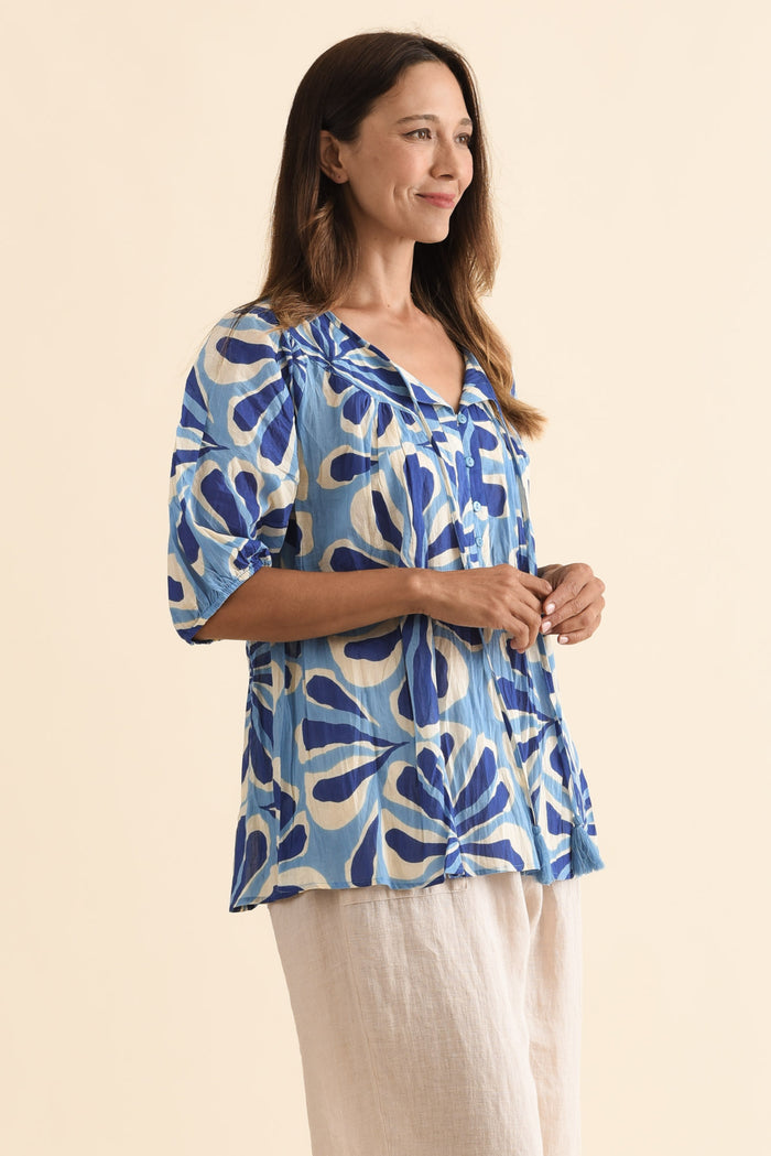 Claris Blue Daisy Crinkle Cotton Top,Brunette model,alt text|model:Cara
