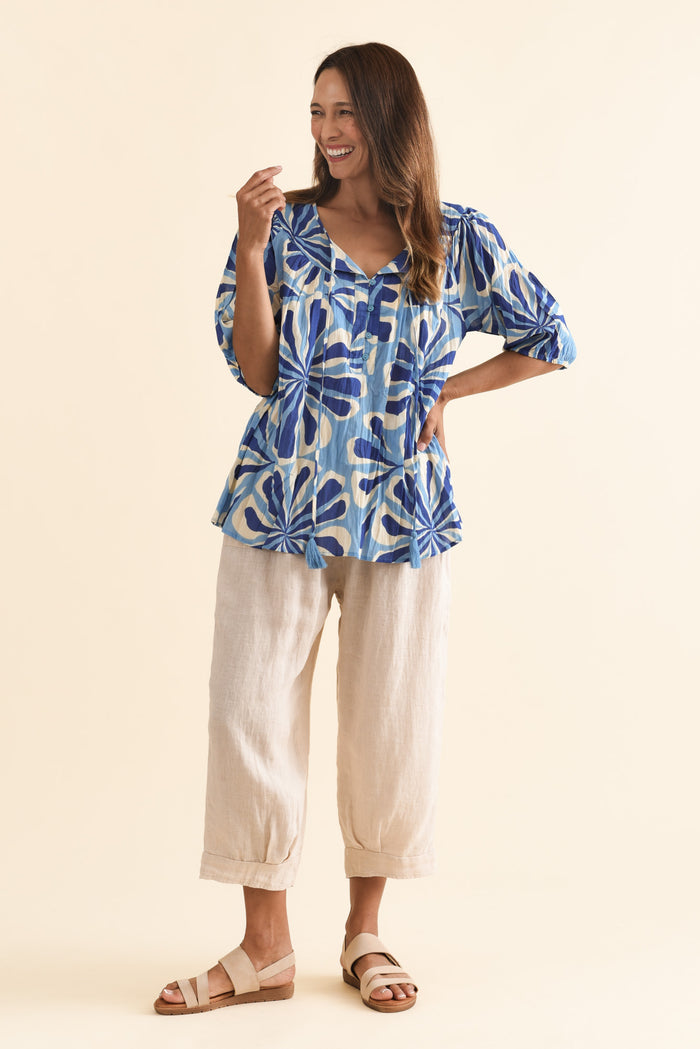 Claris Blue Daisy Crinkle Cotton Top,Brunette model,alt text|model:Cara