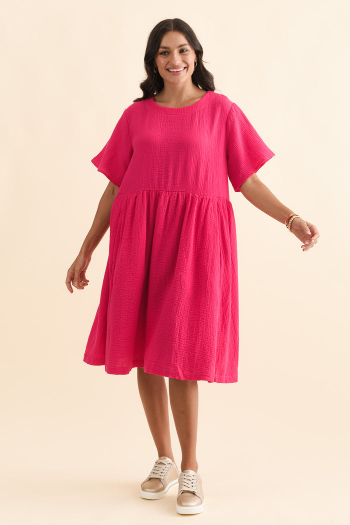 Cloud Gauze Pink Cotton Pocket Dress,Brunette model,alt text|model:Brontie