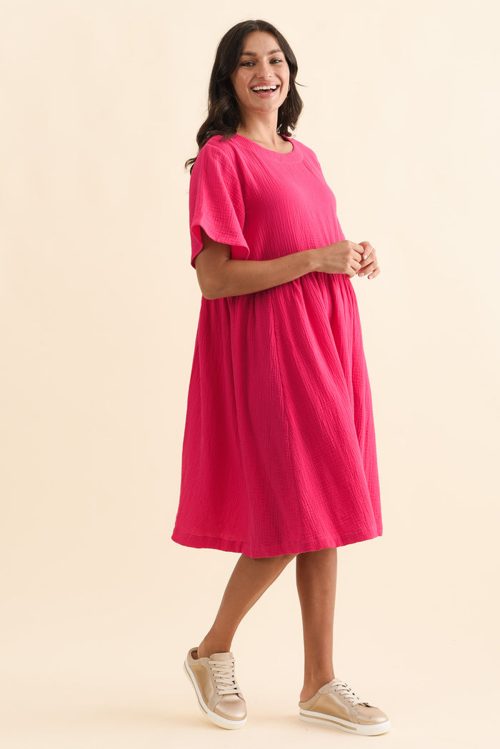 Cloud Gauze Pink Cotton Pocket Dress,Brunette model,alt text|model:Brontie
