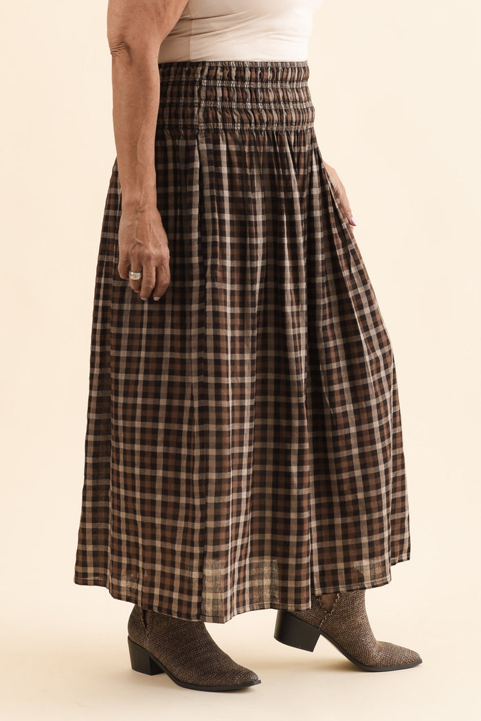 Coco Chocolate Check Cotton Skirt,Side,Brunette model,alt text|model:Pilita
