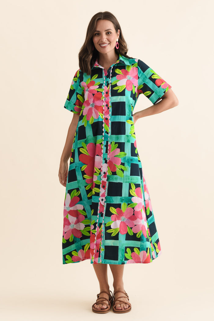 Como Pink Bloom Cotton Dress,Brunette model,alt text|model:MJ