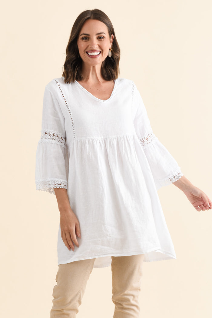 Conrad White Linen Lace Top,Brunette model,alt text|model:MJ