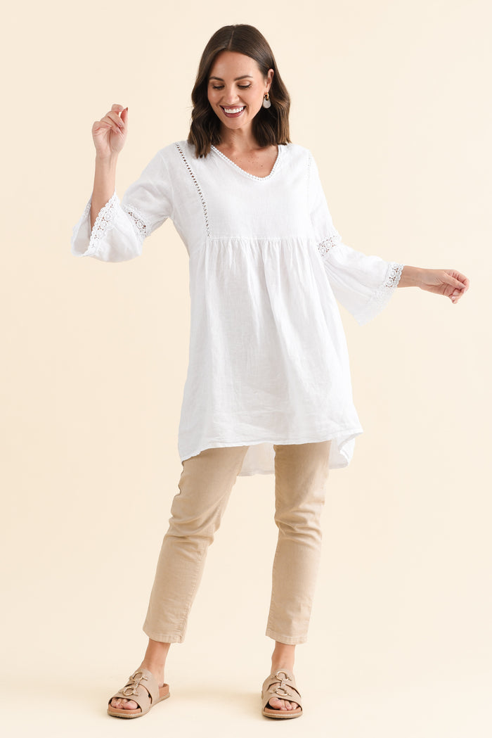 Conrad White Linen Lace Top,Brunette model,alt text|model:MJ