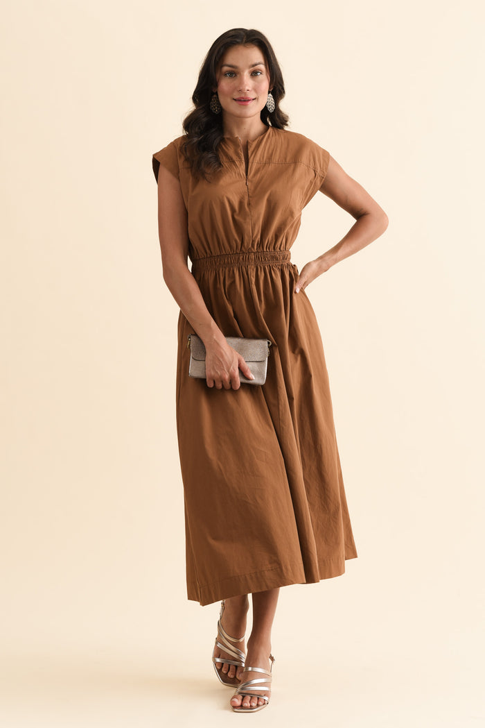 Cooper Mocha Cotton Pocket Dress,Brunette model,alt text|model:Brontie