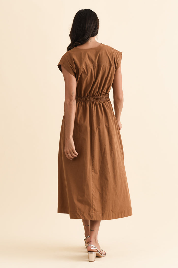 Cooper Mocha Cotton Pocket Dress,Brunette model,alt text|model:Brontie