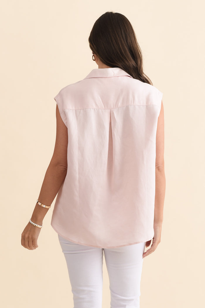 Corbin Pink Linen Blend Button Top,Brunette model,alt text|model:MJ