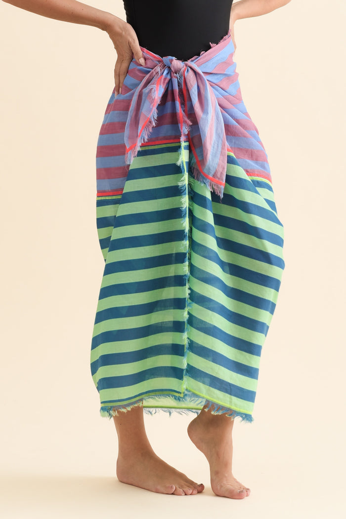 Cosmos Blue Stripe Cotton Sarong,Brunette model,alt text|model:MJ
