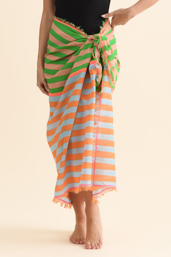 Cosmos Orange Stripe Cotton Sarong,Brunette model,alt text|model:MJ