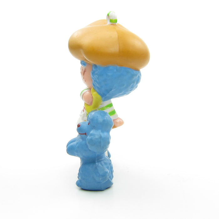 Side of Crepe Suzette with Eclair Strawberry Shortcake miniature figurine