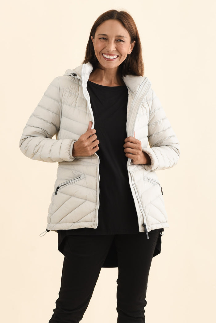 Cushla Grey Down Puffer Jacket,Brunette model,alt text|model:Cara