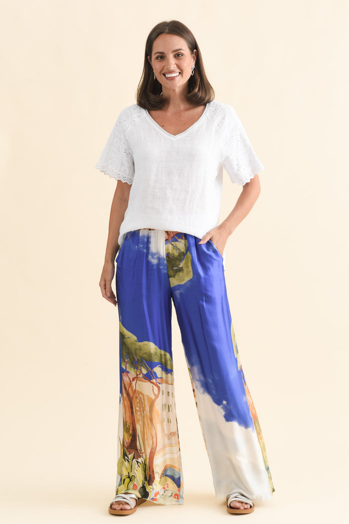 Dame White Linen Embroidered Top,Brunette model,alt text|model:MJ
