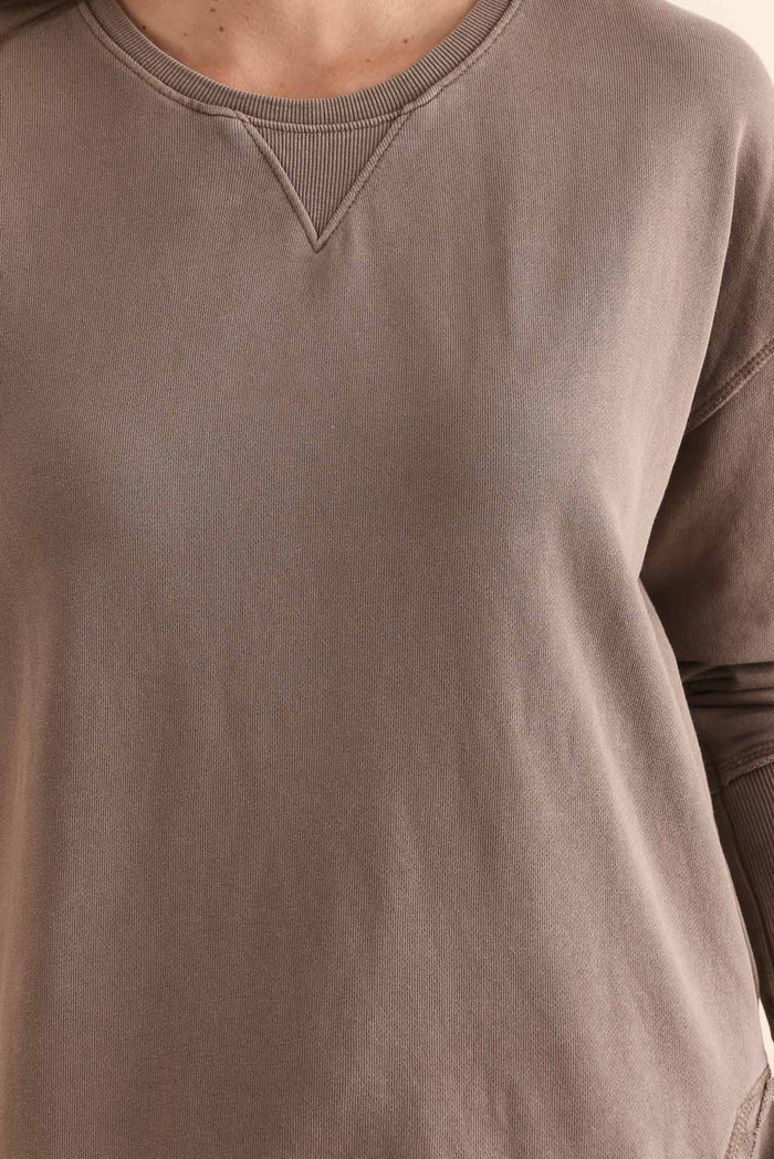 Delilah Mocha Cotton Crewneck Sweatshirt,Detail,Brunette model,alt text|model:MJ