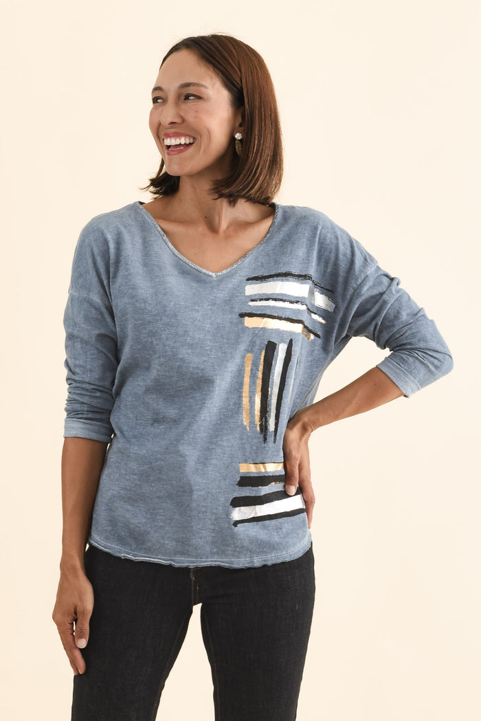 Devon Steel Brush Stroke Cotton Top,Brunette model,alt text|model:Cara