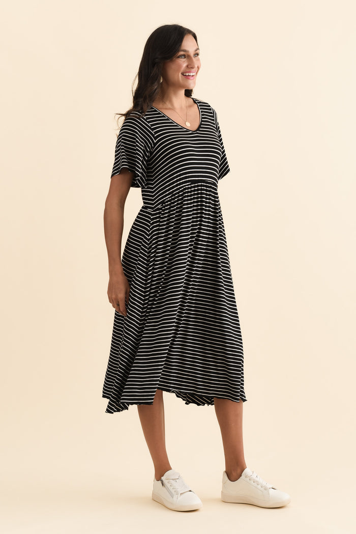 Donna Black Stripe Gathered Dress,Brunette model,alt text|model:Brontie
