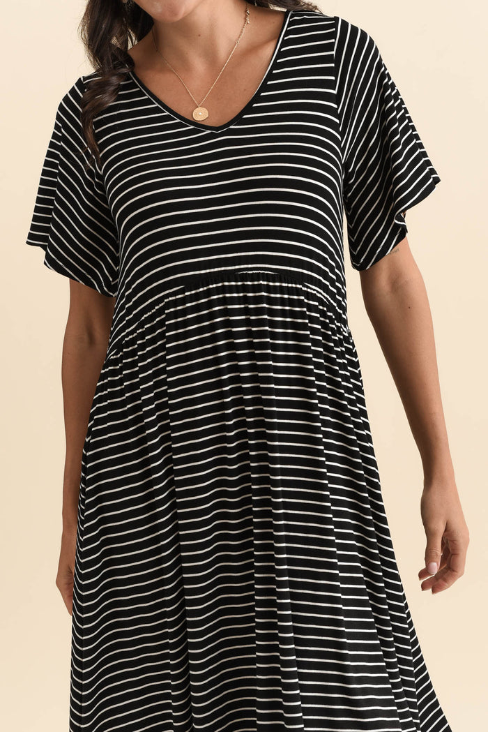 Donna Black Stripe Gathered Dress,Brunette model,alt text|model:Brontie