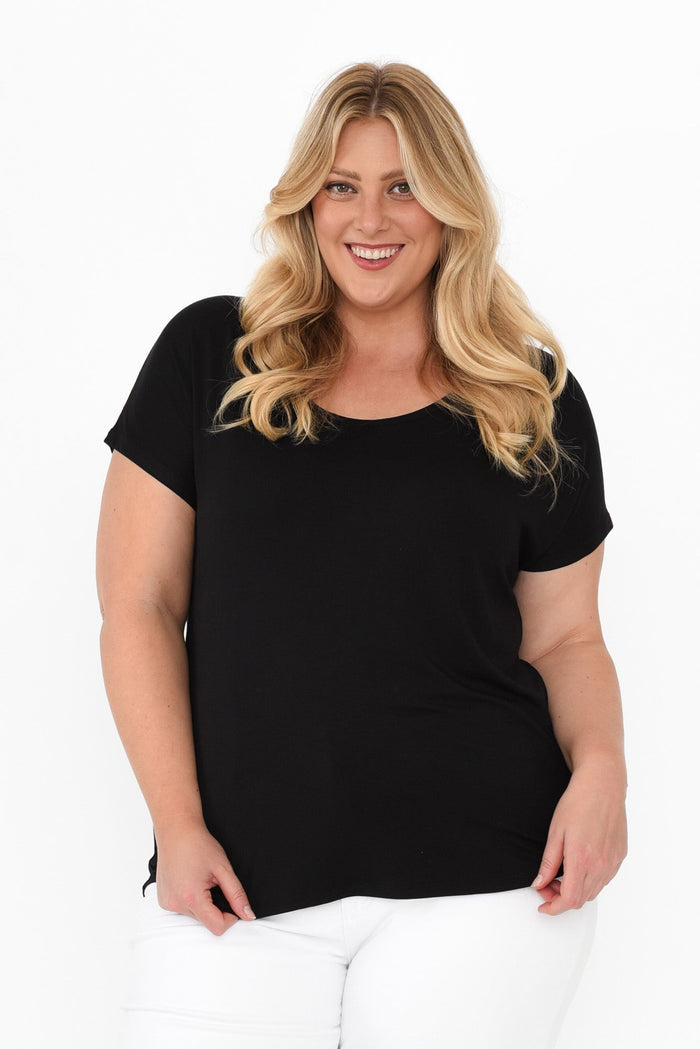 plus-size,curve-basics,curve-tops,plus-size-basic-tops,alt text|model:Caitlin