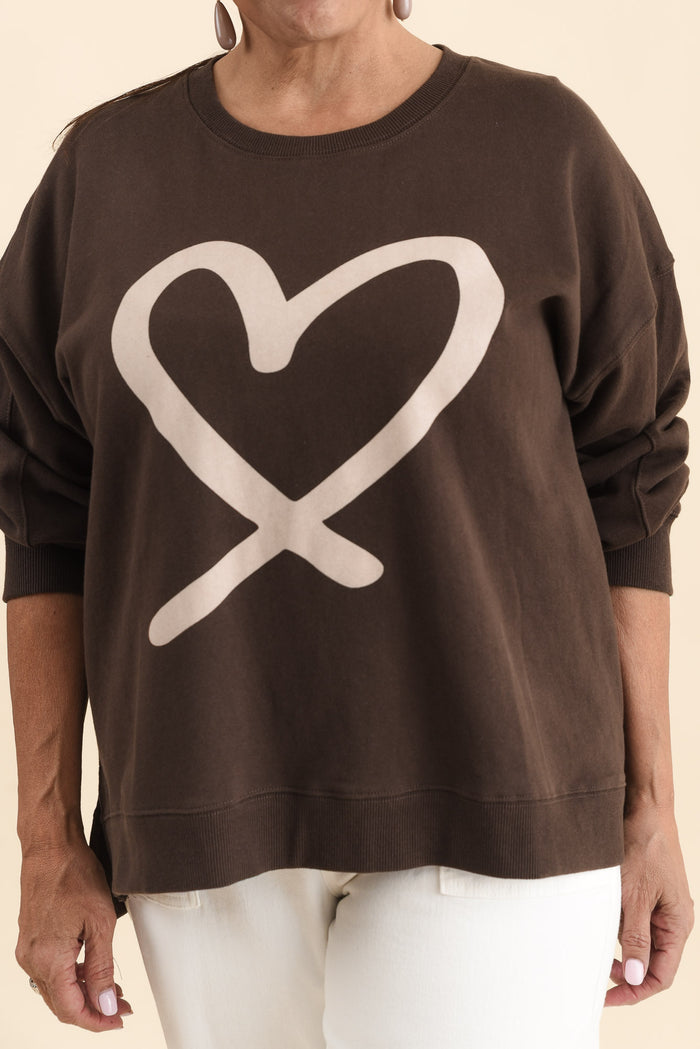 Elin Chocolate Heart Cotton Sweatshirt,Detail,Brunette model,alt text|model:Pilita