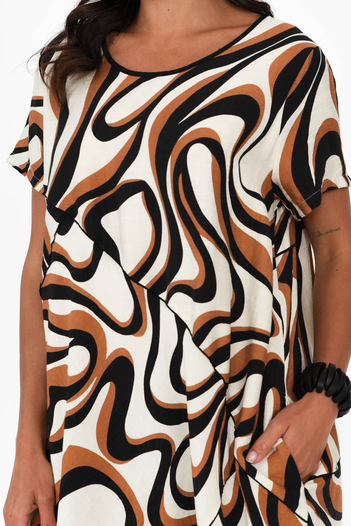 Elinda Brown Swirl Pocket Dress,Brunette model,alt text|model:Brontie
