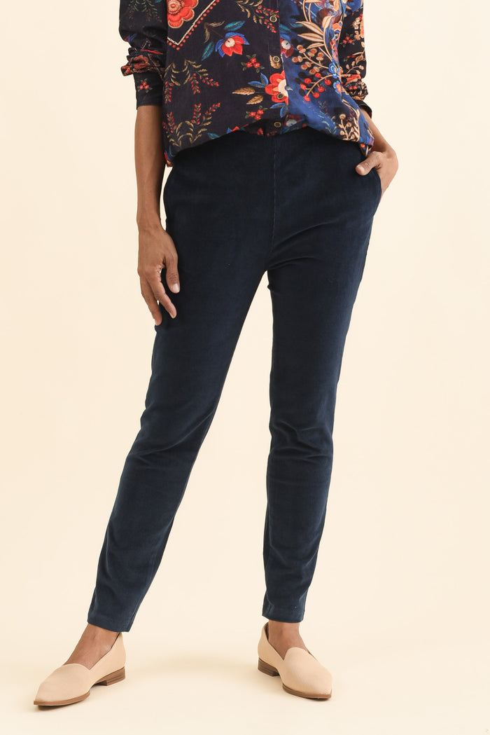 Elle Navy Corduroy Pants,Brunette model,alt text|model:Cara