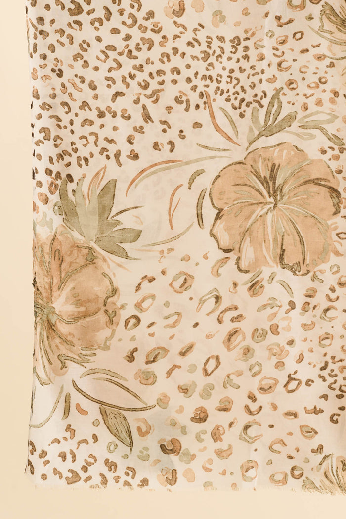 Elva Tan Leopard Scarf