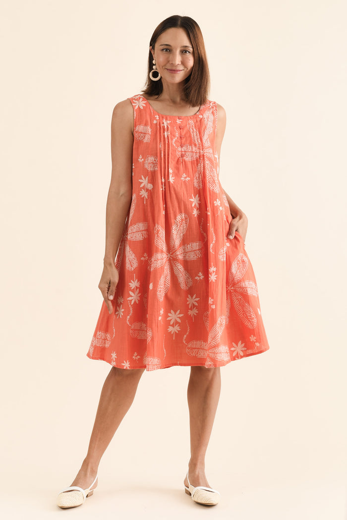 Enya Peach Flower Cotton Dress,Full Body,Brunette model,alt text|model:Cara