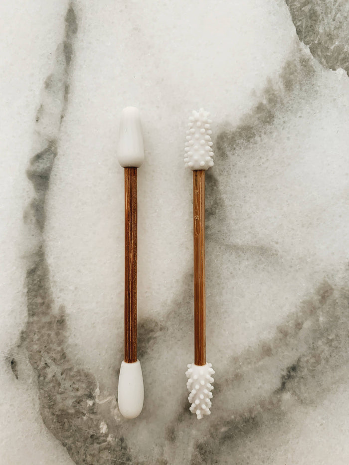 Essence of Life Organics Reusable Silicone and Bamboo Swabs, Set of 2