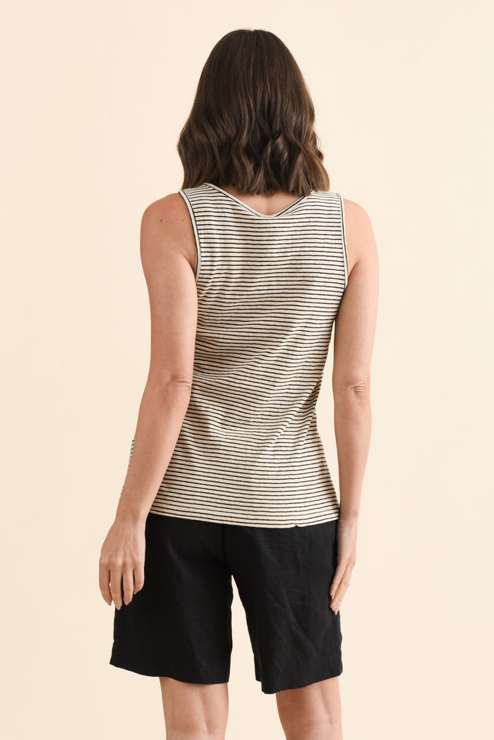 Evie Black Stripe Cotton Linen Tank,Brunette model,alt text|model:MJ