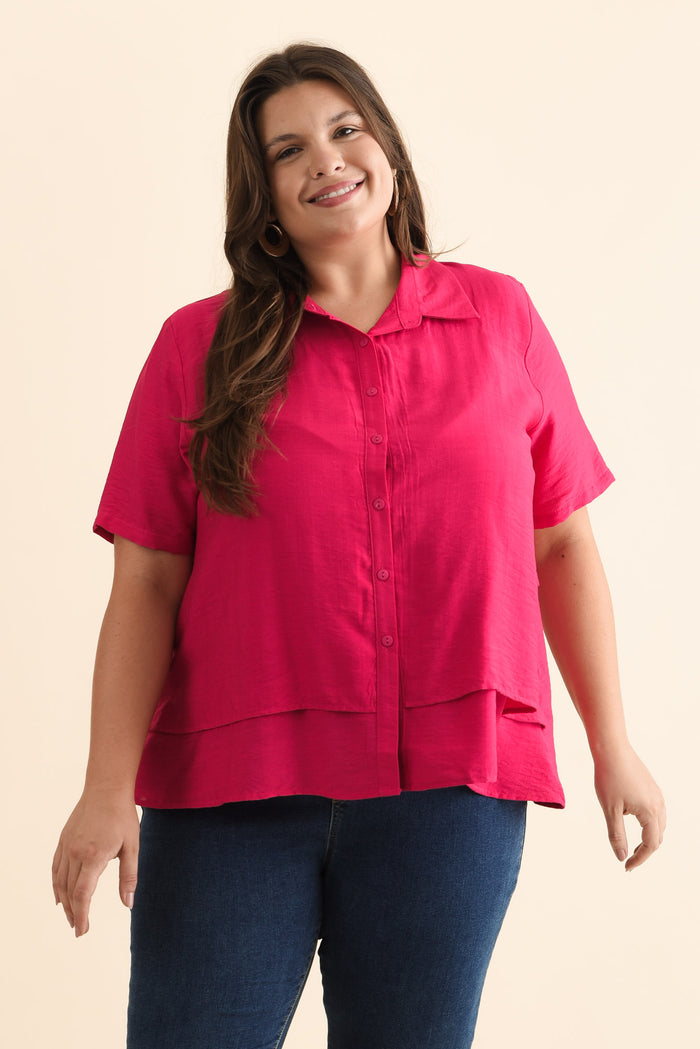 Ezra Hot Pink Layered Top,Brunette model,plus-size,curve-tops,plus-size-shirts,plus-size-linen-tops,alt text|model:Gabby