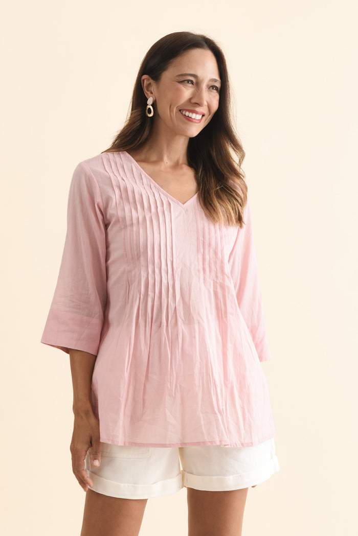 Fia Blush Sleeved Crinkle Cotton Top,Brunette model,alt text|model:Cara