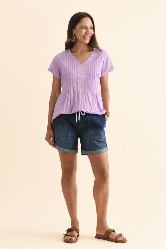 Fia Lilac Crinkle Cotton Top,Brunette model,alt text|model:Cara
