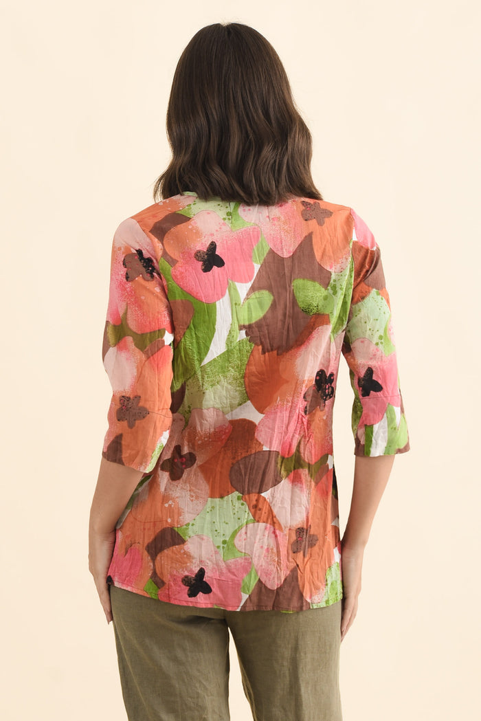 Fia Pink Floral Sleeved Crinkle Cotton Top,Brunette model,alt text|model:MJ