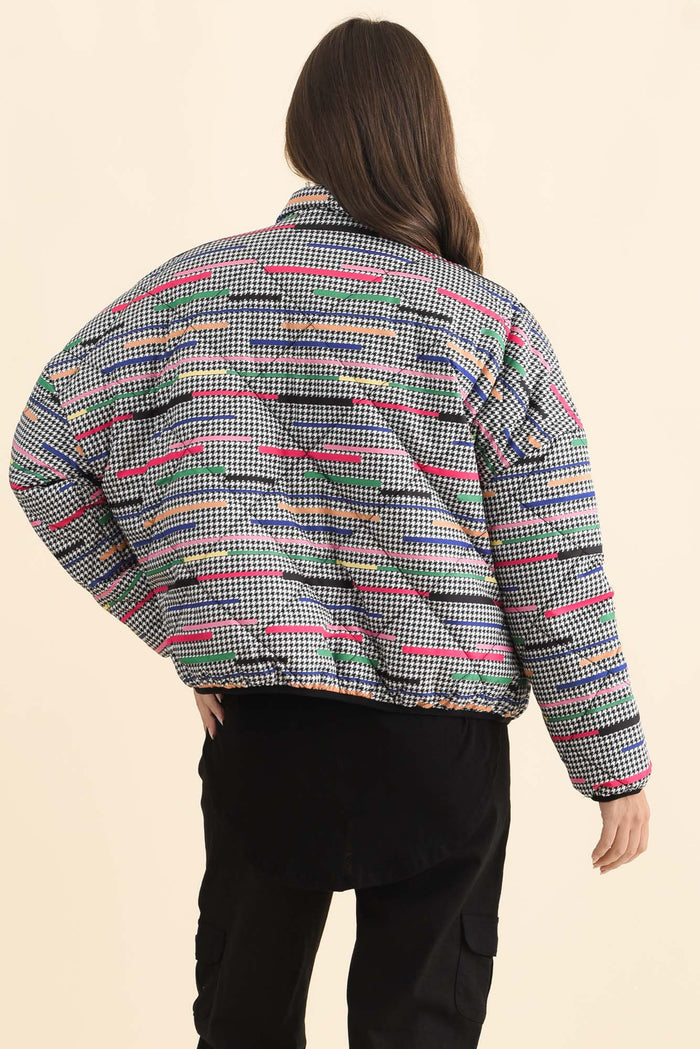 Finch Black Abstract Reversible Jacket,Brunette model,alt text|model:MJ