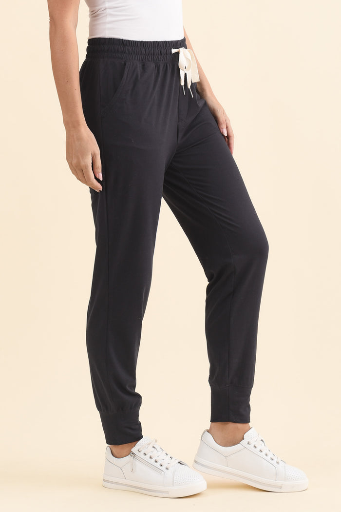 Freedom Dark Navy Drawstring Sweatpants,Brunette model,alt text|model:MJ