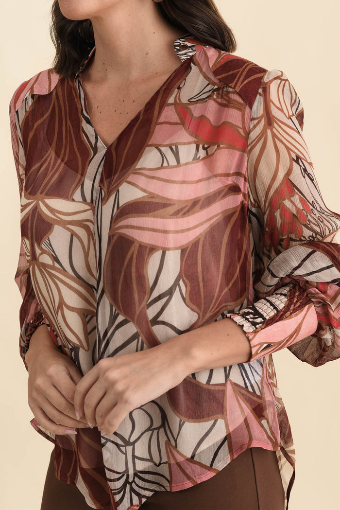 Freya Cathedral Botanic V Neck Blouse,Brunette model,alt text|model:MJ