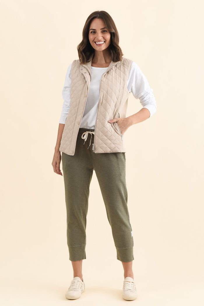 Fundamental Brunch Khaki Cotton Sweatpants,Brunette model,alt text|model:MJ