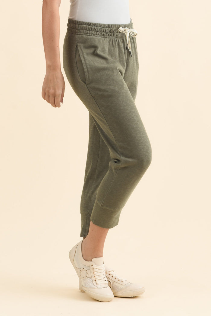 Fundamental Brunch Khaki Cotton Sweatpants,Brunette model,alt text|model:MJ