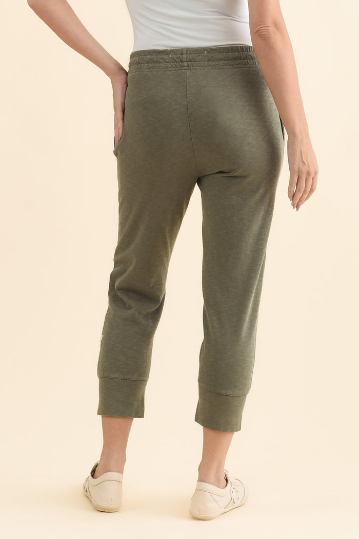 Fundamental Brunch Khaki Cotton Sweatpants,Brunette model,alt text|model:MJ