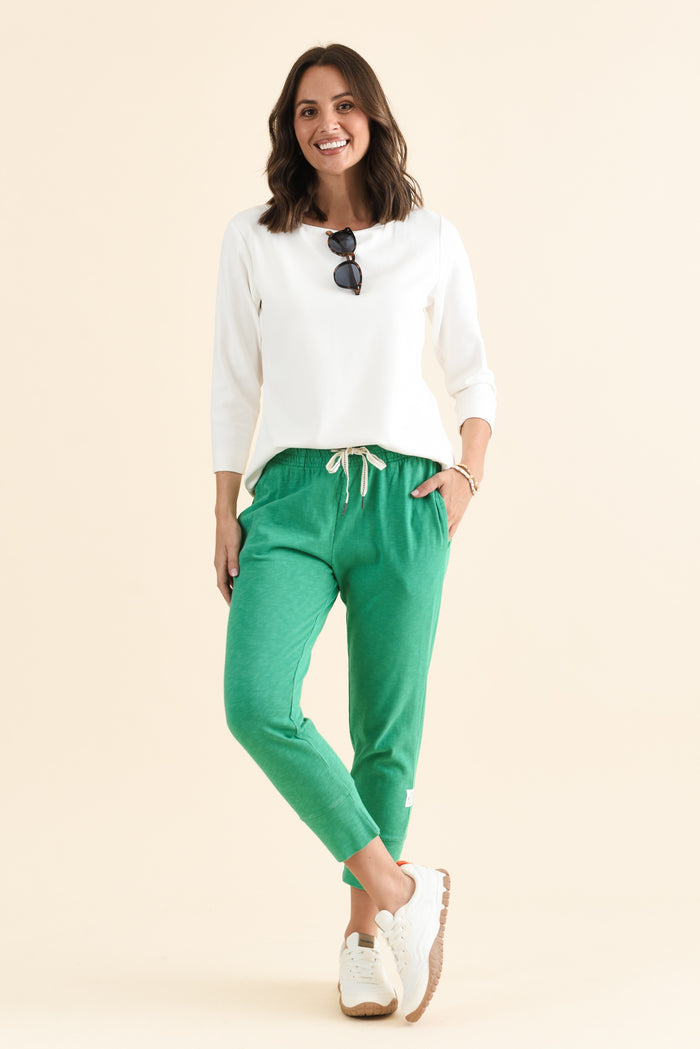 Fundamental Brunch Sage Cotton Sweatpants,brunette model,Full Outfit,alt text|model:MJ