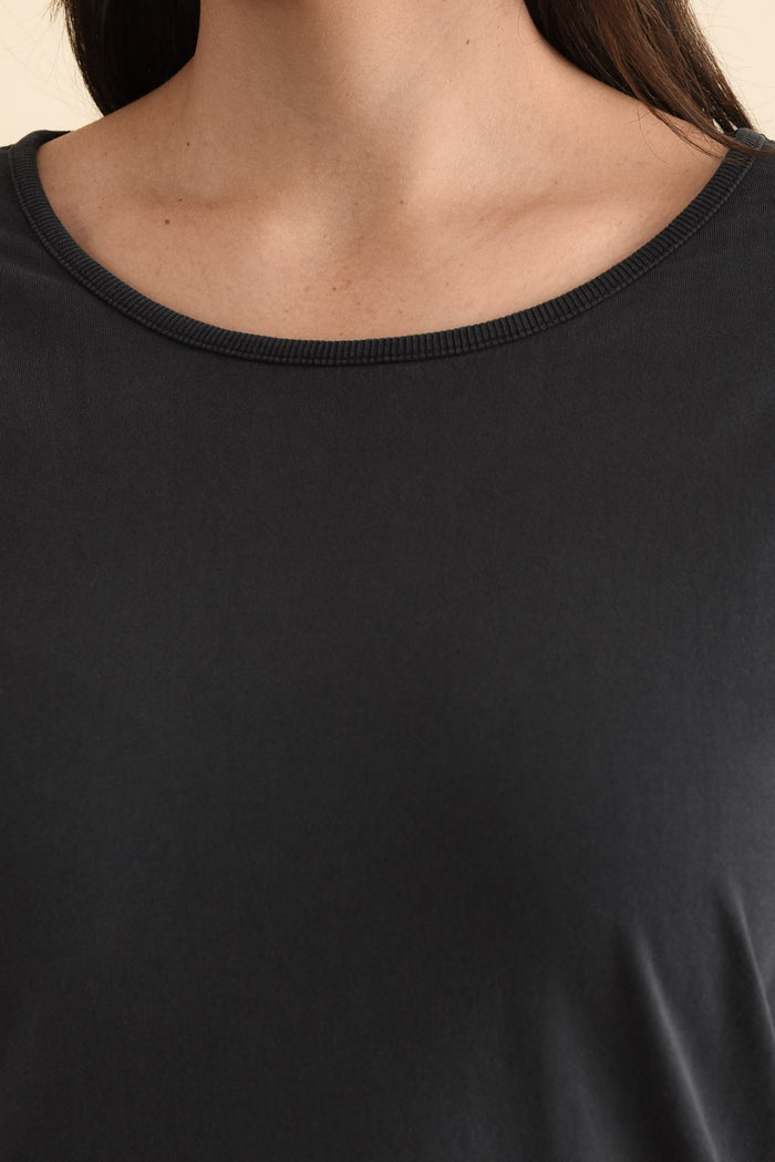 Fundamental Washed Black Cotton Rib Sleeved Top,Brunette model,alt text|model:Emilia