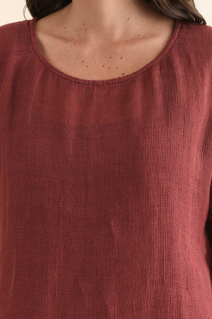 Galene Berry Linen Dress,Detail,Brunette model,alt text|model:MJ