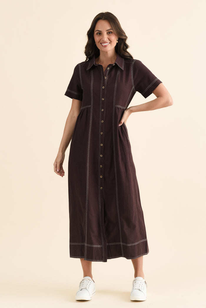 Gertrude Chocolate Contrast Pocket Dress,brunette model,Full Outfit,alt text|model:MJ